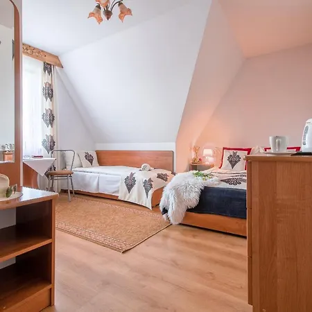 Wrzos Bed & Breakfast