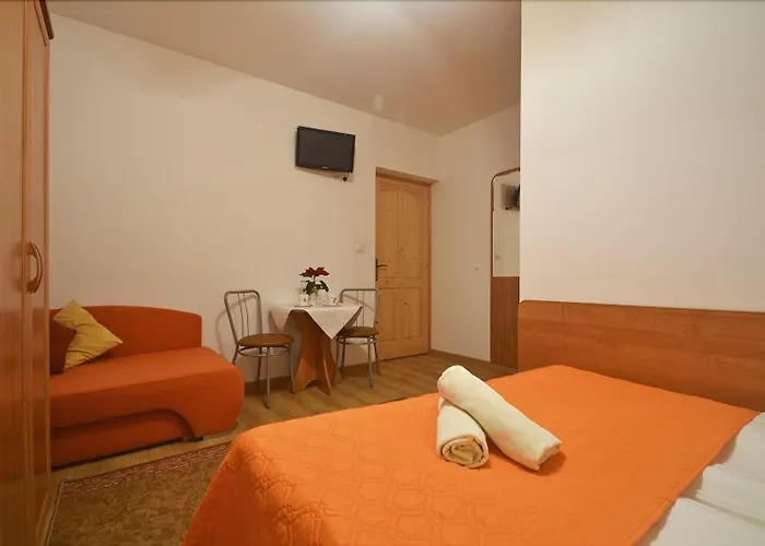 住宿加早餐酒店 石楠别墅旅馆 3*