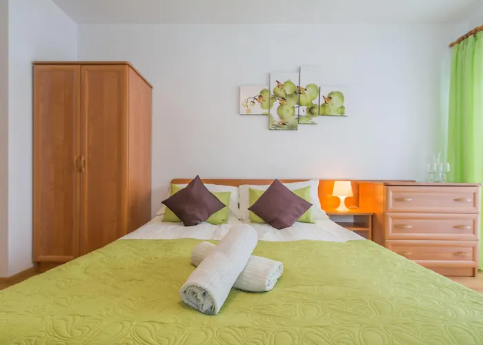 住宿加早餐酒店 石楠别墅旅馆 3*